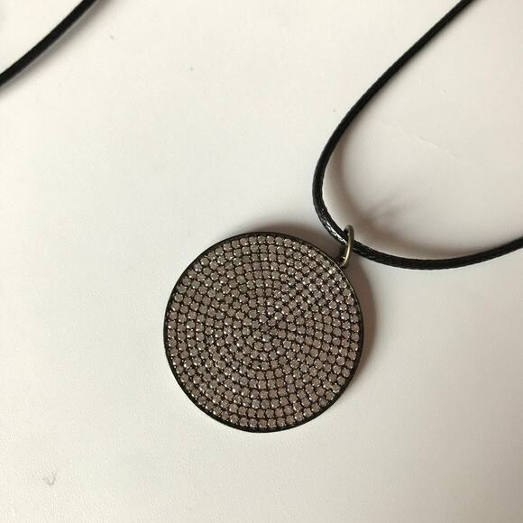 Gunmetal and rhinestone circle/shield pendant necklace - Picture 2 of 9